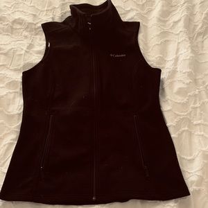 Columbia vest